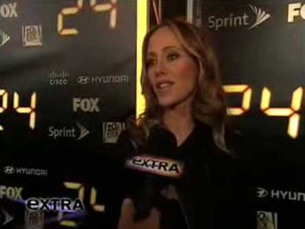 Kiefer Sutherland and 24 cast on Extra